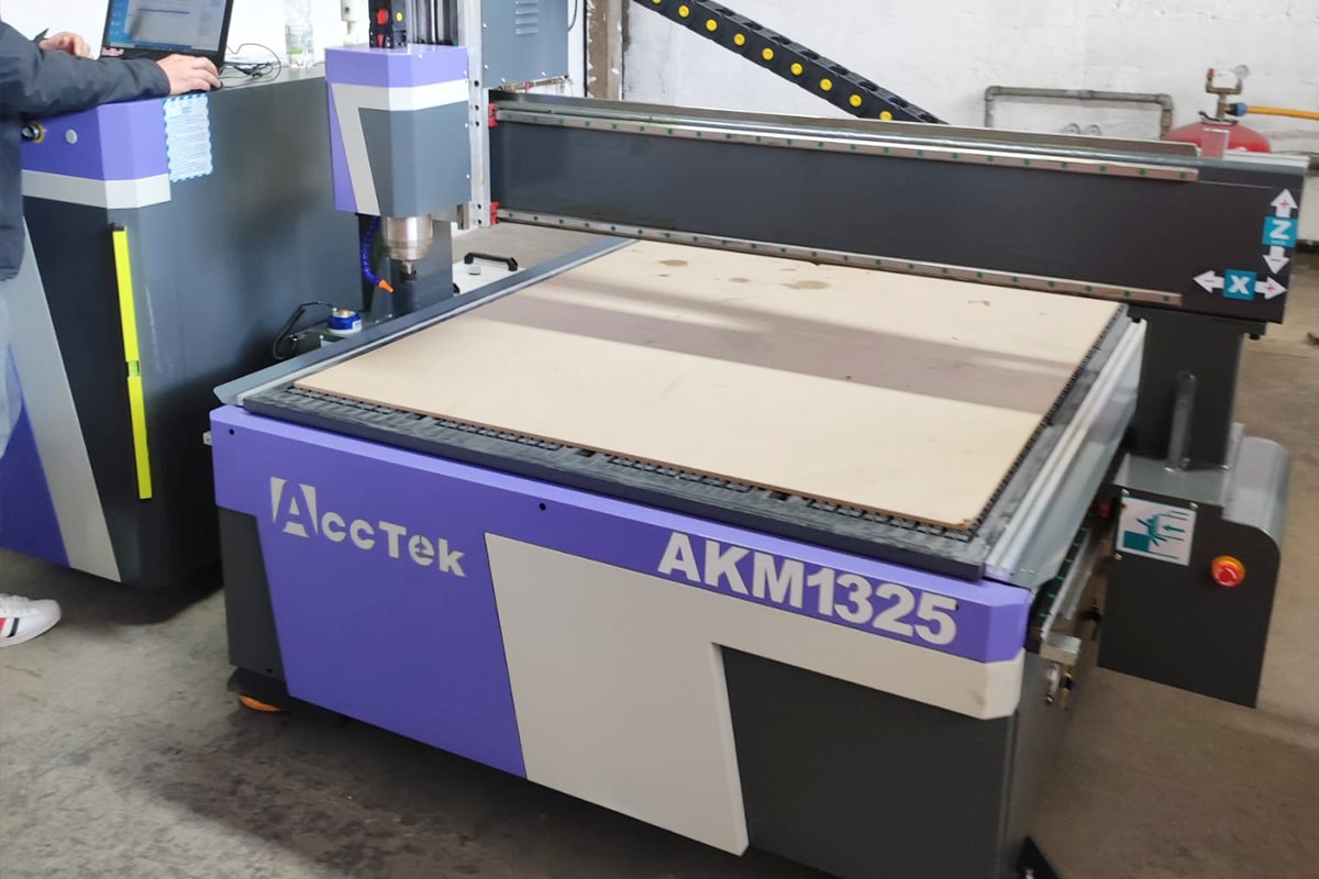 AKM1325 CNC Router in Italy