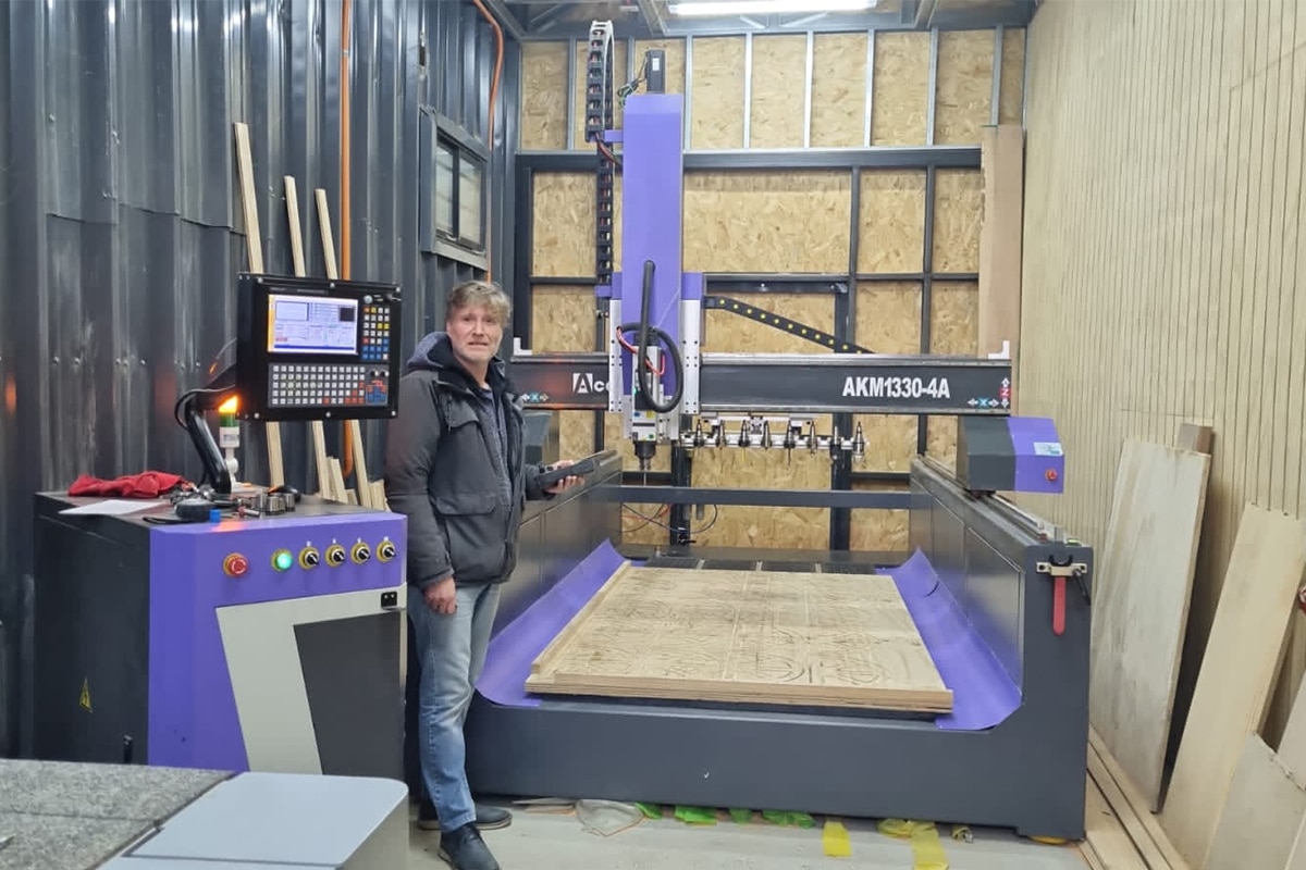 AKM1330C CNC Router in Chile