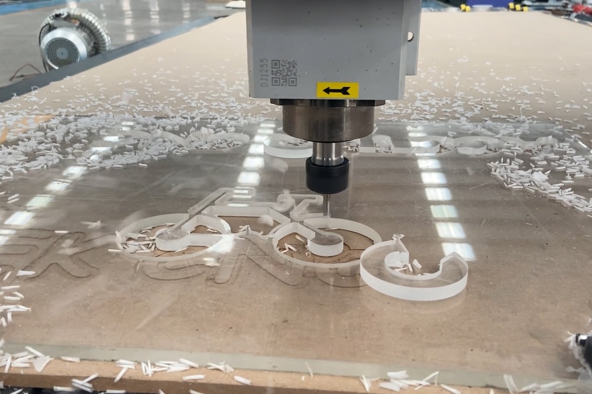 Avoiding-Deformation-and-Melting-During-Plastic-CNC-Routing