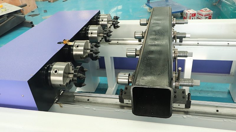 Four Rotary Routing Device